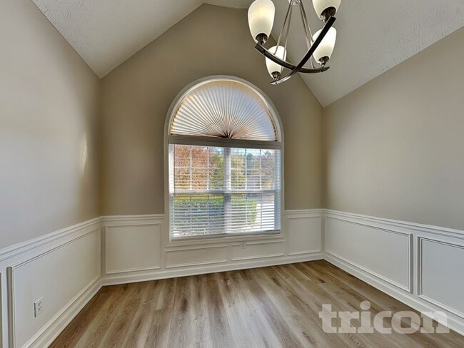 Photo - 210 Shenandoah Dr