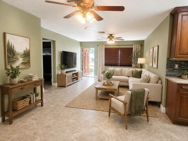 Photo - 1261 NE 2nd St