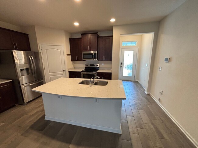 Photo - 2/2.5 Townhome in Prestwick – Garage & Screened Patio