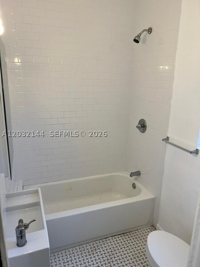 Photo - 480 NE 162nd St Unit 480