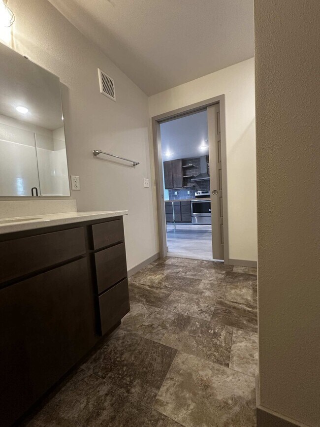 Photo - 300 Sheyenne St Unit 225