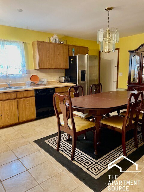 Photo - 178 Paramount Dr