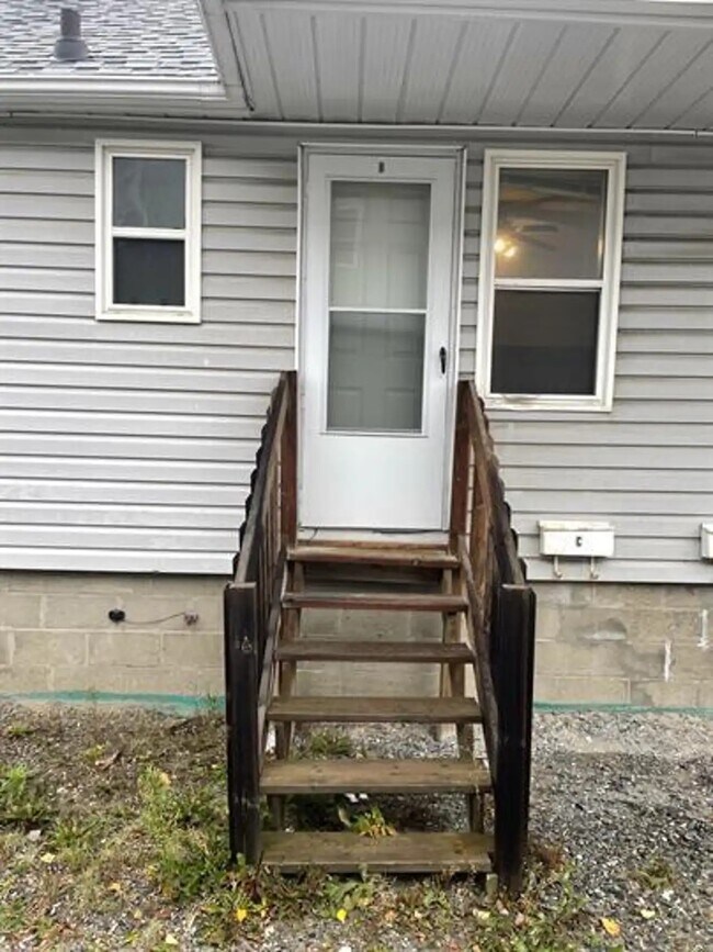 Photo - 39 Maple St N Unité B