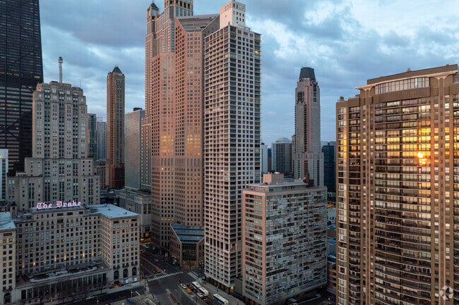 Primary - 1000 Lakeshore Plaza