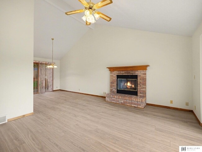 Photo - 5763 N 130th St