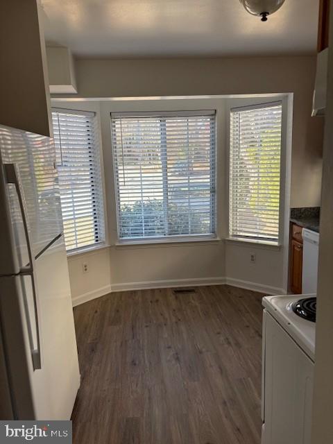 Photo - 661 Genessee St