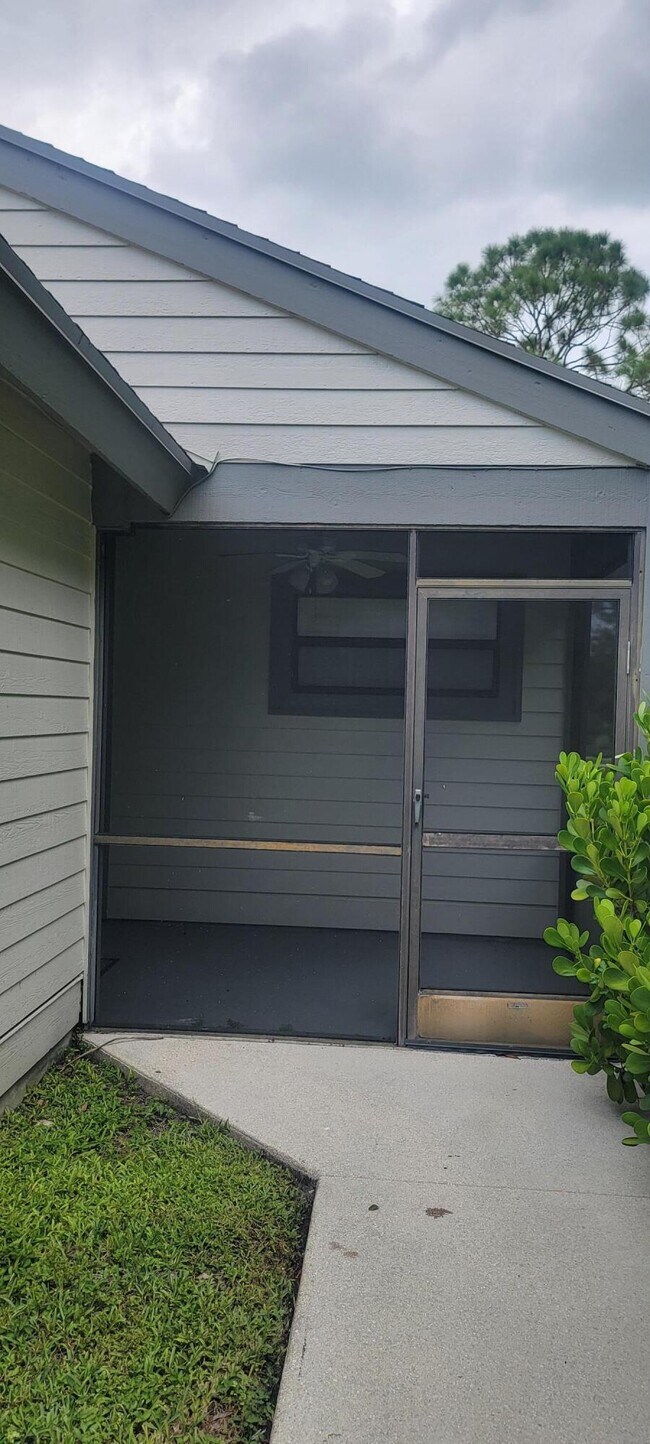 Photo - 2529 Bedford Mews Dr