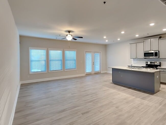 Photo - 115 Wayne Ln