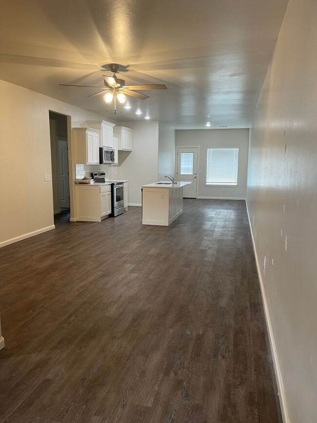 Photo - 3 bedroom 2 bath duplex in Newcastle