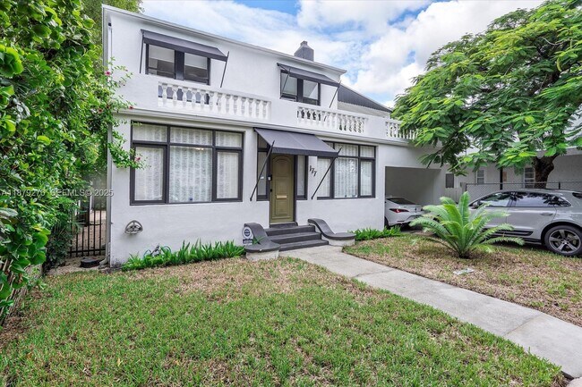 Photo - 177 NE 44th St