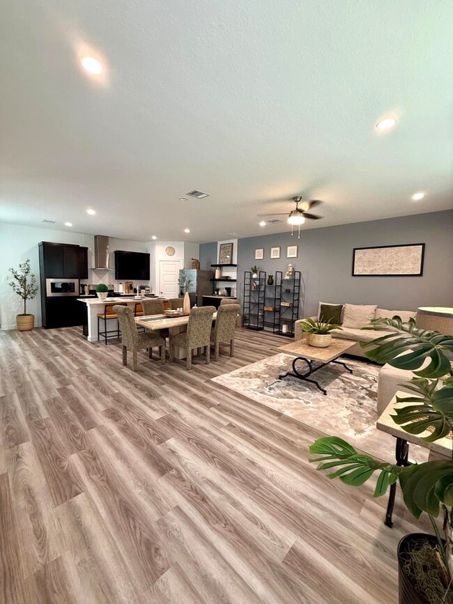 Photo - 12308 Greenwood St