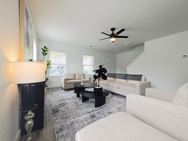 Photo - 2529 Piering Dr