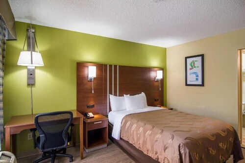 Photo - 910 Suemac Rd Unidad Single Room