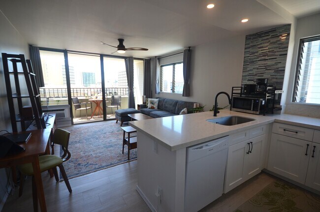 Photo - 2240 Kuhio Ave.