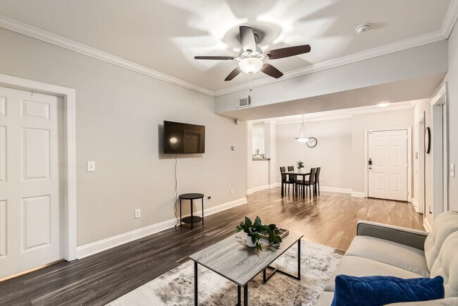 Photo - 215 North Avenue NE Unidad SI FL6-ID1612662P