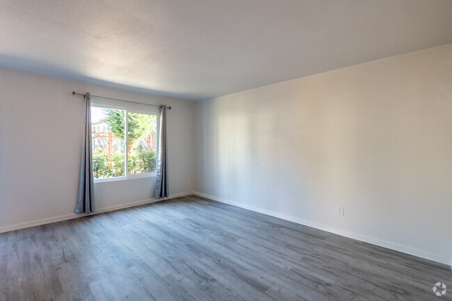 2BR, 1BA - 825SF - Living Area - Gold Run Apartments
