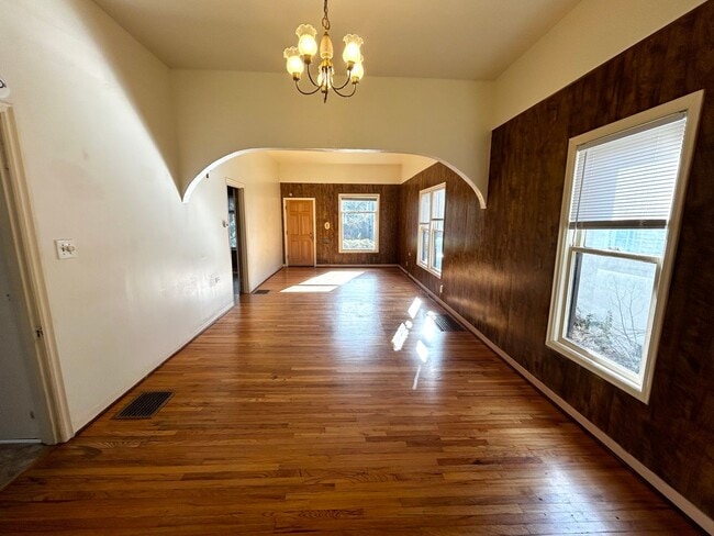 Photo - SE Portland 2 Bedroom Home!