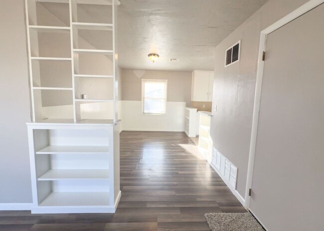 Photo - Charming 2 Bed Home in The Village!