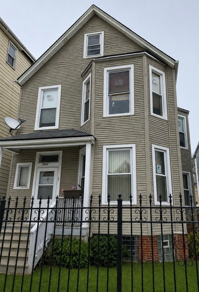 Photo - 1921 N Pulaski Rd Unit 1