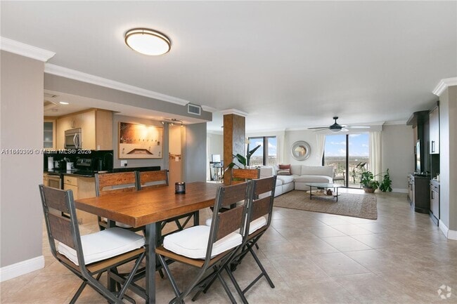 Building Photo - 1500 S Ocean Dr Unit 15a Rental