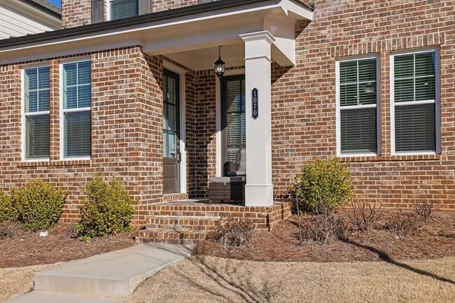 Photo - 1070 Poppy Pointe