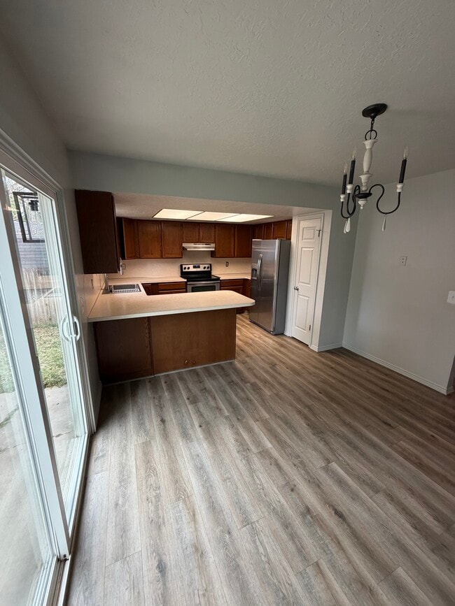 Photo - 2863 W 4375 S