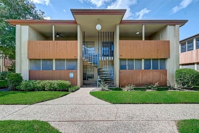 Photo - 7714 Renwick Dr Unidad K113