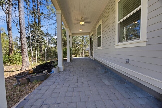 Photo - 15 Beacon Point Dr