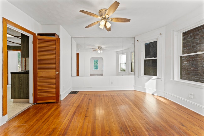 dining room - 31 Cameron Ave Unit 2