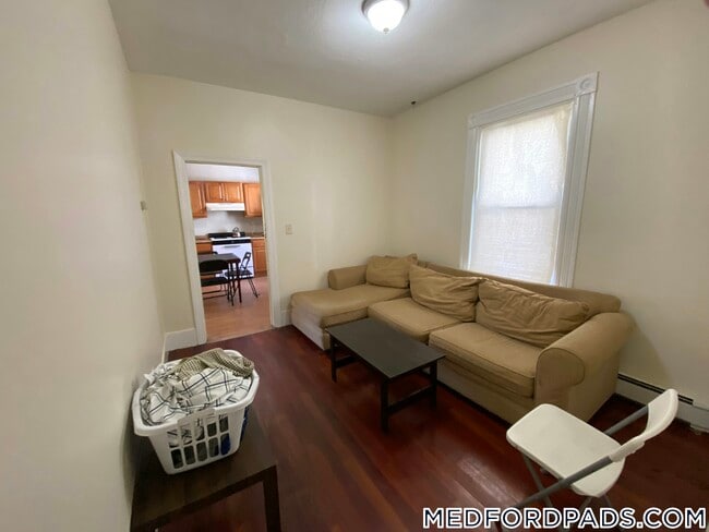 Photo - 569 Main St Unit 1