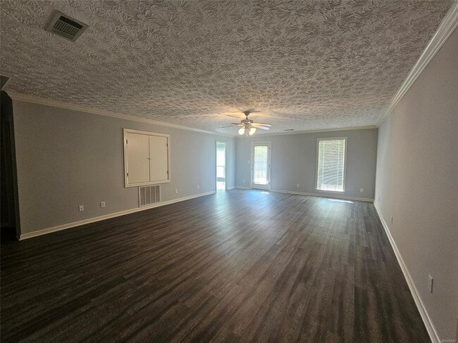 Photo - 3311 Branch St