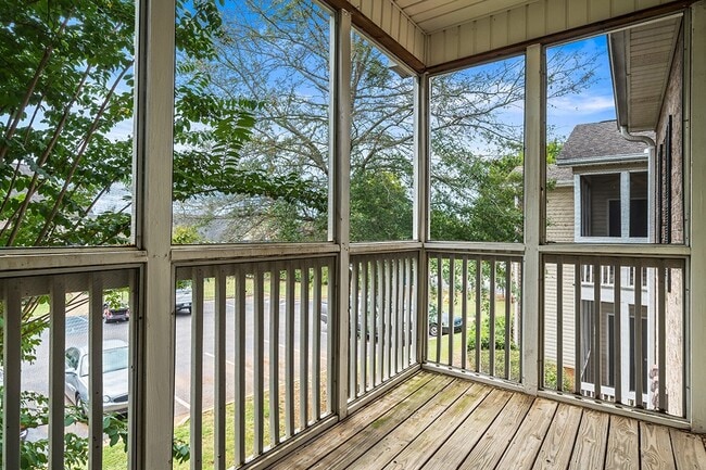 Highland Lakes Apartment Homes