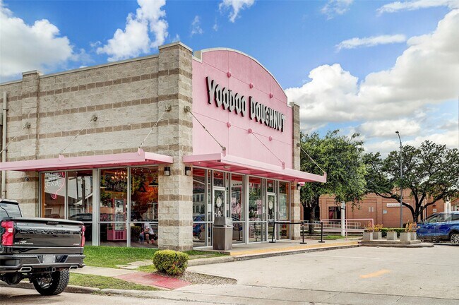 Photo - 3830 Center Plaza Dr