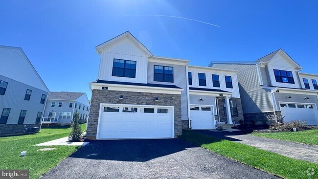 Building Photo - 401 HARTNUP St Rental
