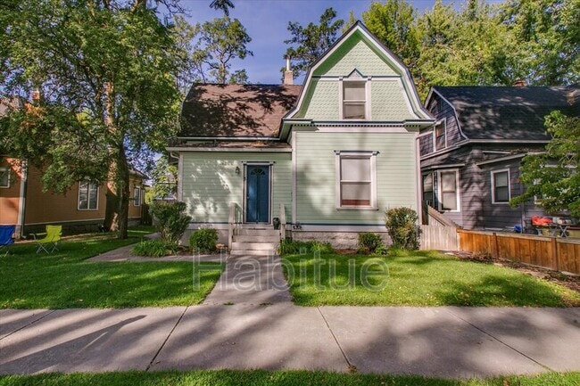 Building Photo - 1405 N 11th St Rental