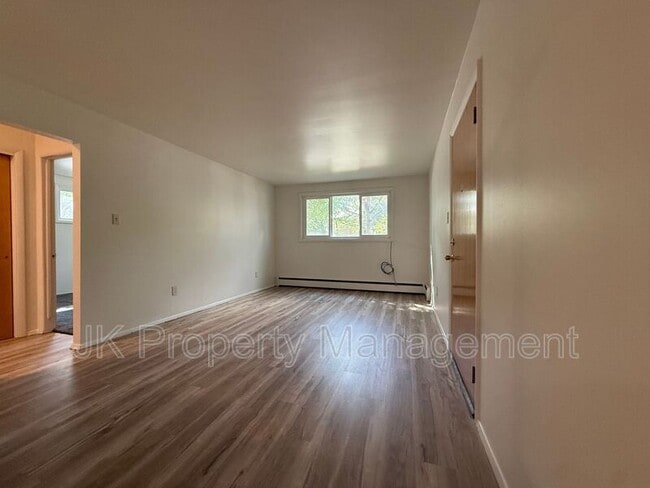 Photo - 15 11th St S Unit #03
