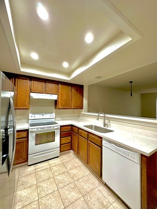 Photo - COMING SOON! | $3,690 / 3 BR - GORGEOUS THREE BEDROOM HOME IN PARKMONT AREA OF CENTRAL FREMONT