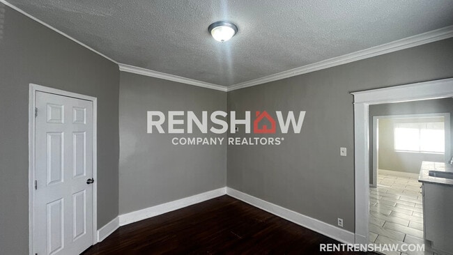 Photo - 1423 Lyndale Ave