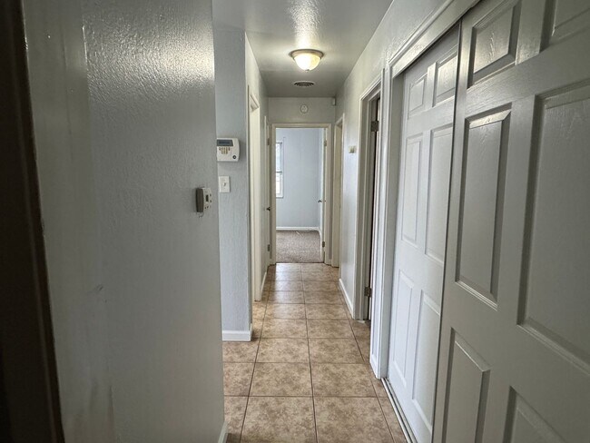 Photo - 714 E Longview Ave