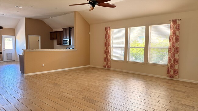 Photo - 6723 Barrington Crk Trce