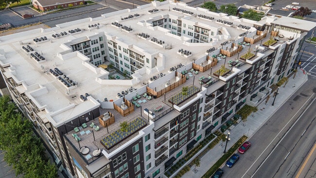 Skyhouse Apartments