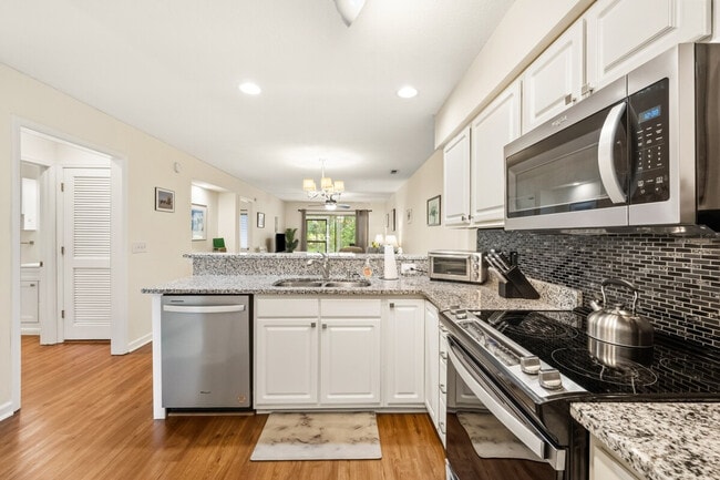 Photo - 390 Pinehurst Ln Unit SI FL1-ID1253447P