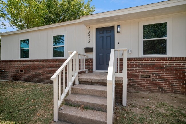 Photo - 4672 N Troost Ave