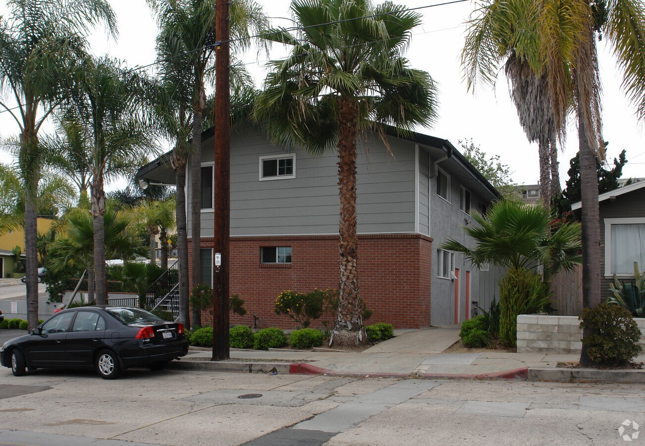 Photo - Florida Street Apartments