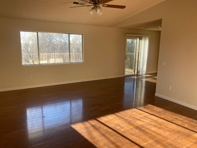 Photo - 3 BEDROOM 2 BATHROOM HOME IN THE PEPPERTREE SUBDIVISION