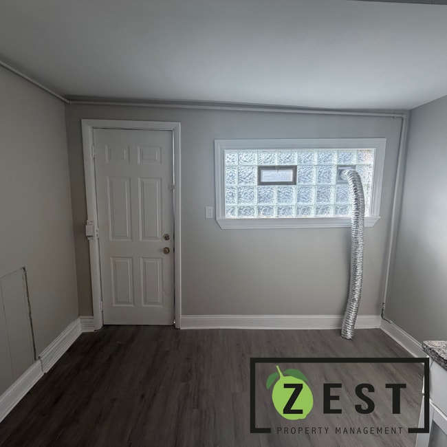 Photo - 2 BED + BONUS ROOM! 1 BATH HOME!