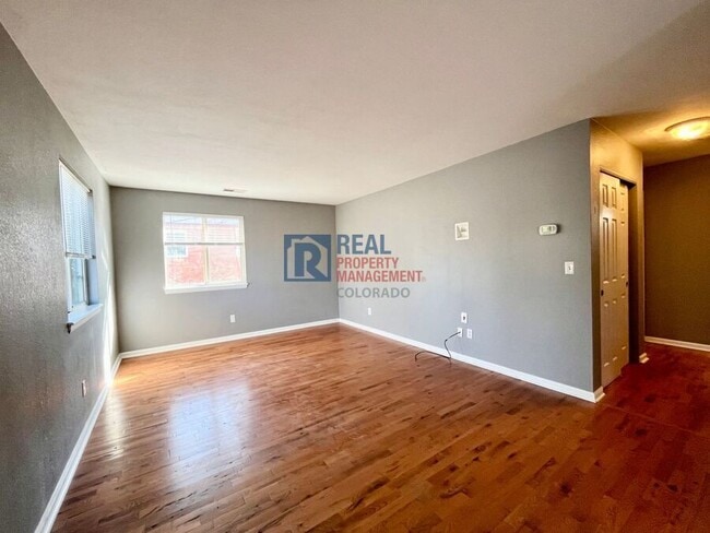 Photo - 1461 Holly St