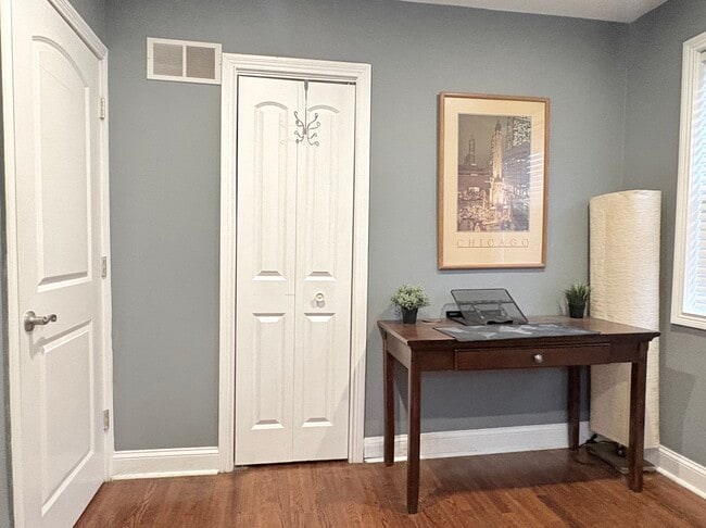 Photo - 8108 S 85th Ave