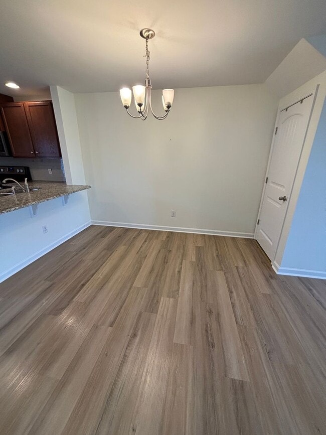 Photo - 1804 Riverbirch Ln