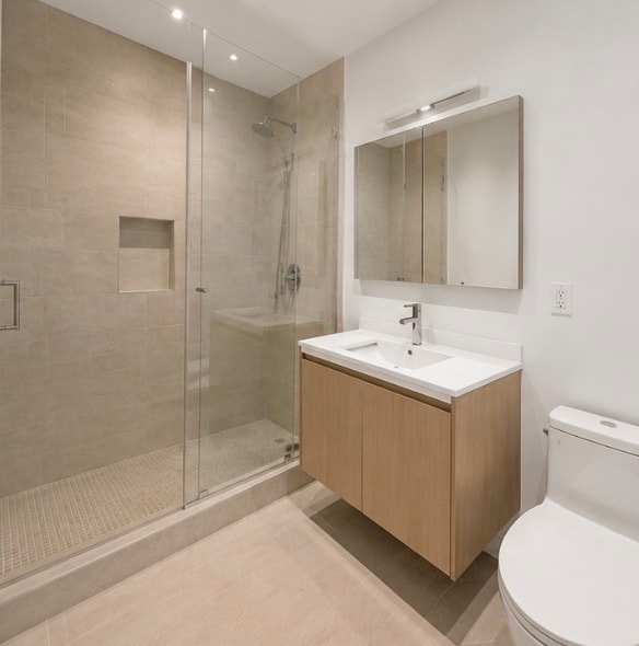 Photo - 446 W 44th St